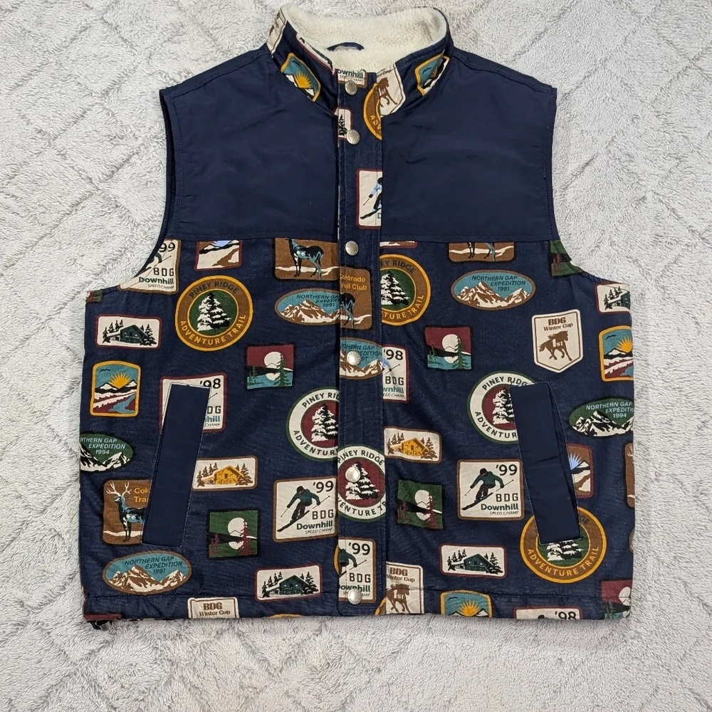 BDG Vest Jacket Mens L Blue Blocked Mock Ski Travel Patches Retro Sherpa Lined